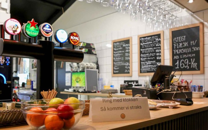Buffet ud af huset