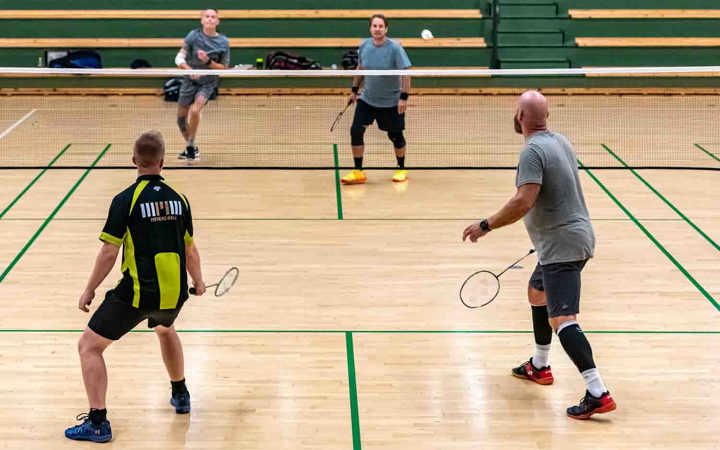 Badminton